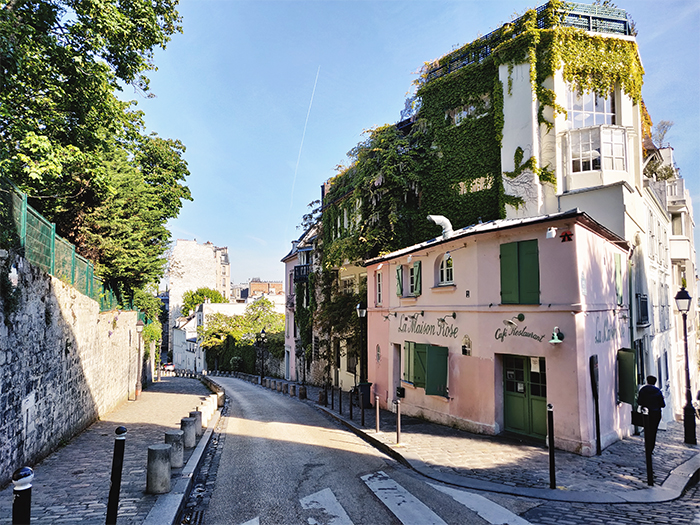 Paris - Montmartre : la maison rose