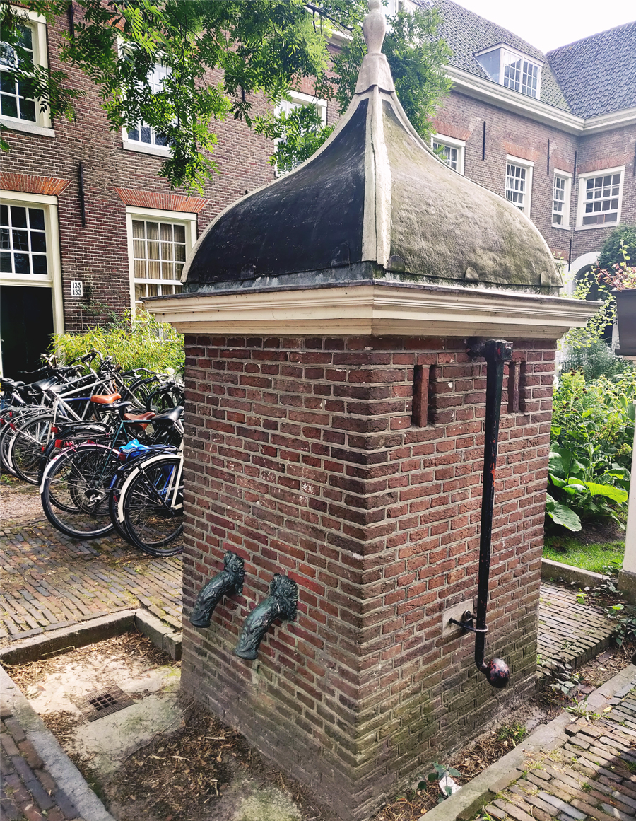 hofje amsterdam pompe à eau - architecture